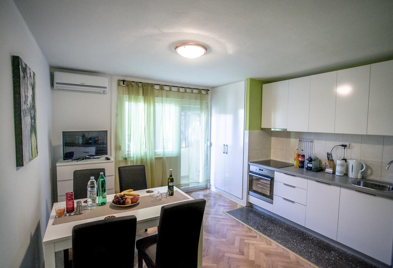 Apartment Omis Holiday Exteriér fotografie